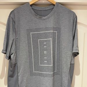 Lululemon checkered grid T. Excellent condition